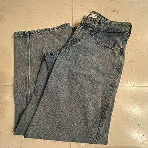 Hollister Women’s Short Light Blue Low Rise Baggy Straight Jeans